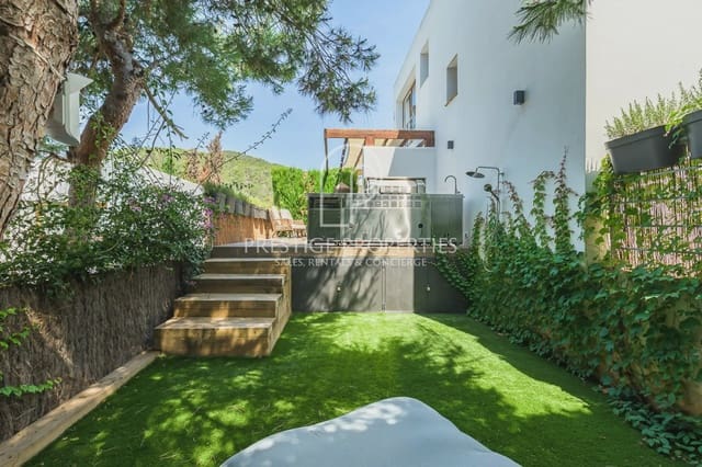 3 sypialnia Dom szeregowy na sprzedaż w Santa Eulalia / Santa Eularia z basenem garażem - 895 000 € (Ref: 9875560)