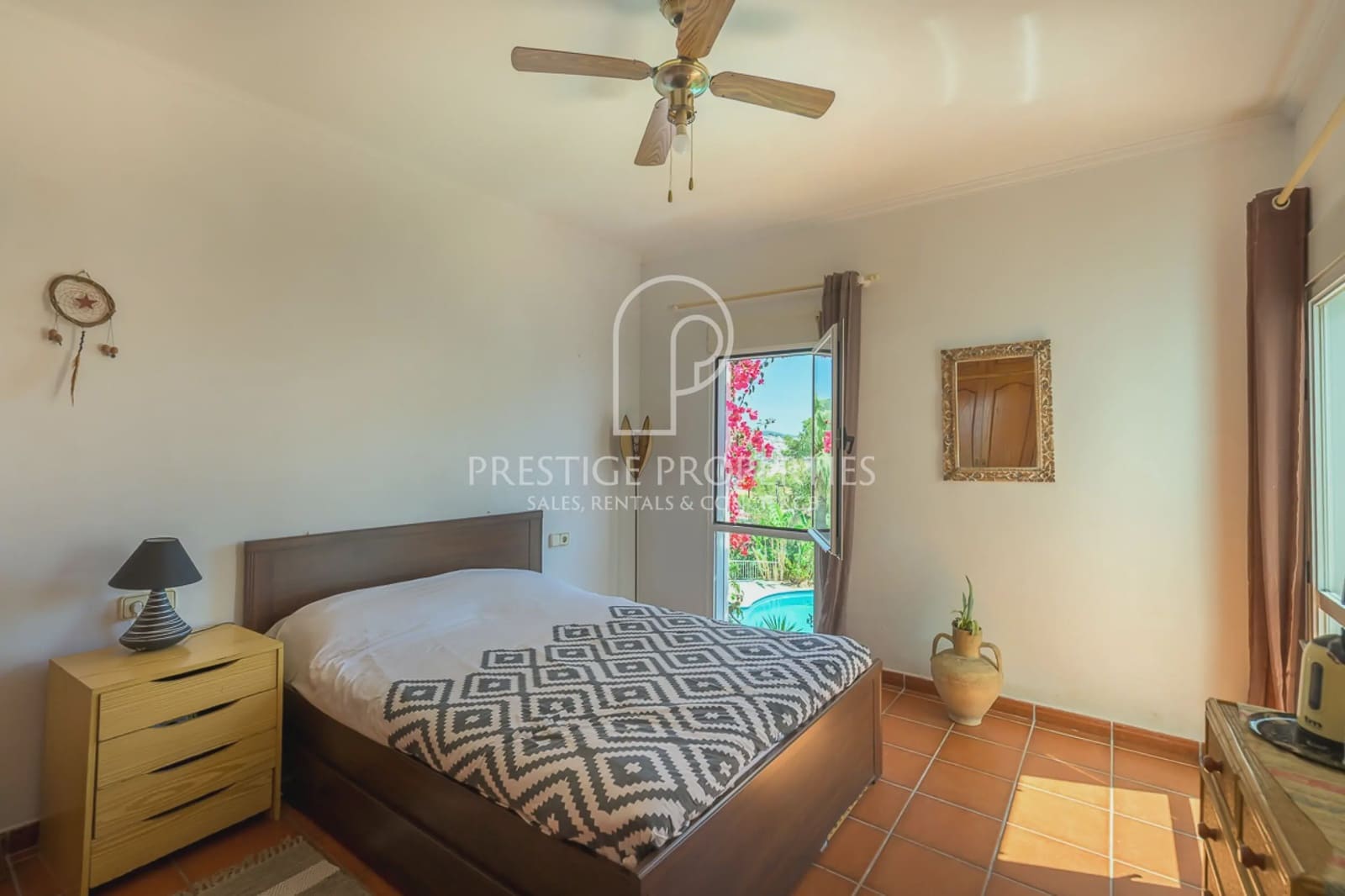 3 bedroom Terraced Villa for sale in Santa Eulalia / Santa Eularia with pool garage - € 1,150,000 (Ref: 9877767)