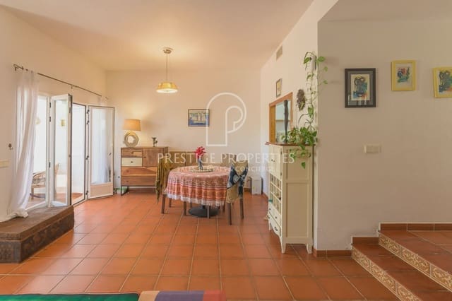 3 sypialnia Dom szeregowy na sprzedaż w Santa Eulalia / Santa Eularia z basenem garażem - 1 150 000 € (Ref: 9877767)