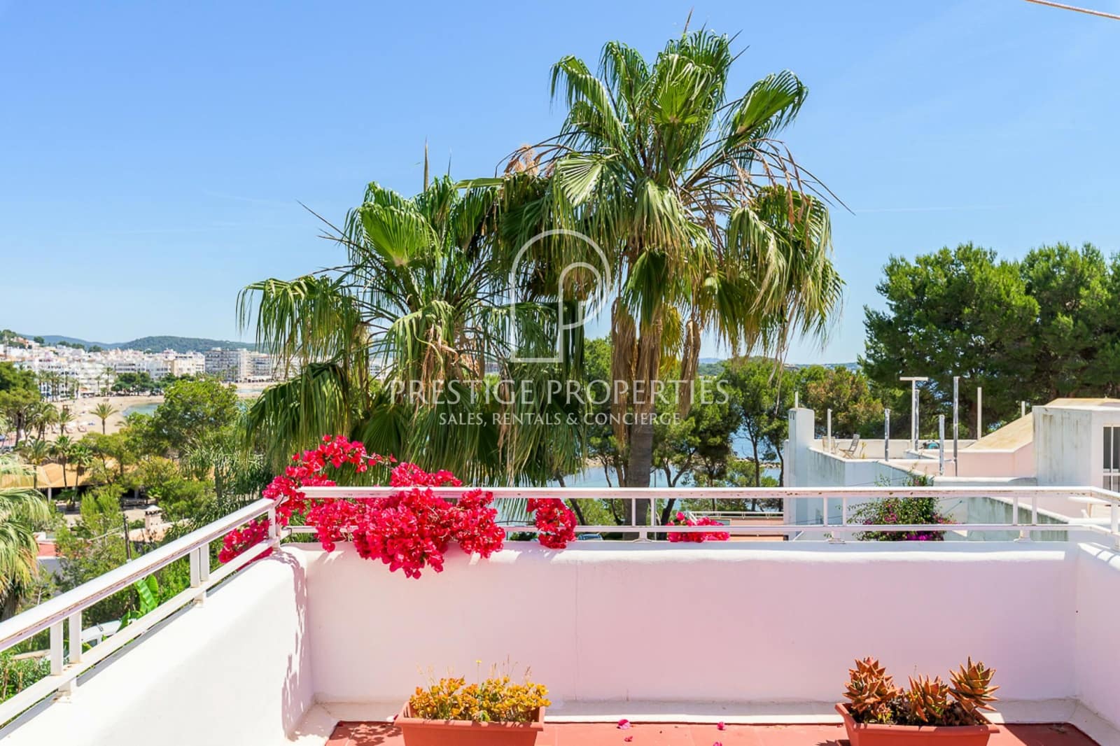 3 bedroom Terraced Villa for sale in Santa Eulalia / Santa Eularia with pool garage - € 1,150,000 (Ref: 9877767)