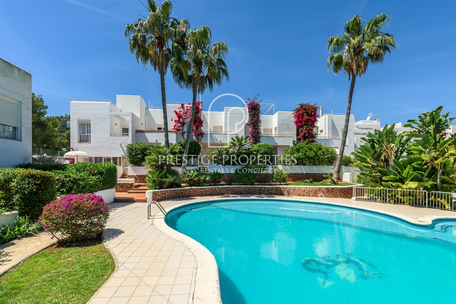 3 bedroom Terraced Villa for sale in Santa Eulalia / Santa Eularia with pool garage - € 1,150,000 (Ref: 9877767)