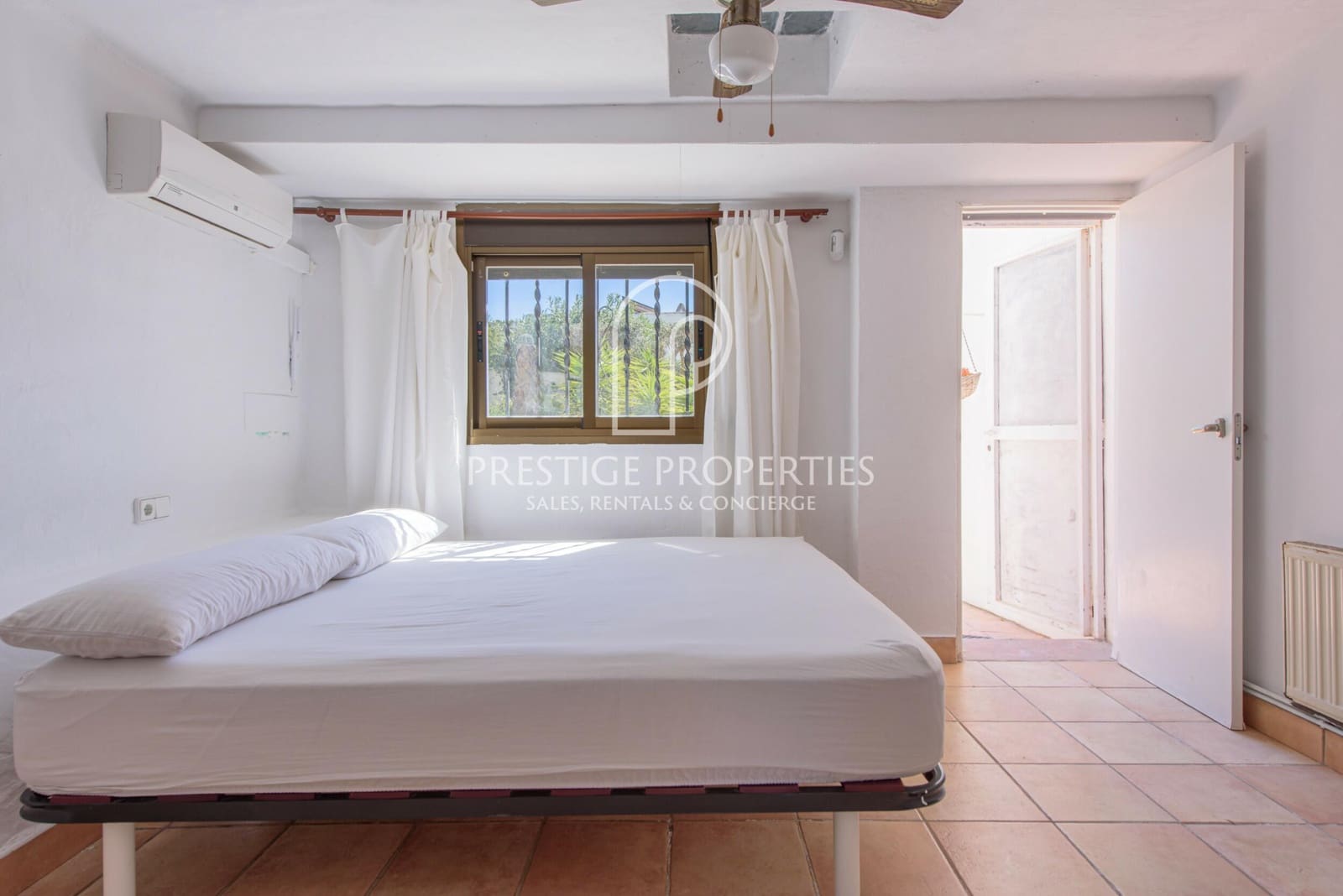 3 bedroom Villa for sale in Santa Eulalia / Santa Eularia with pool garage - € 2,600,000 (Ref: 9877768)