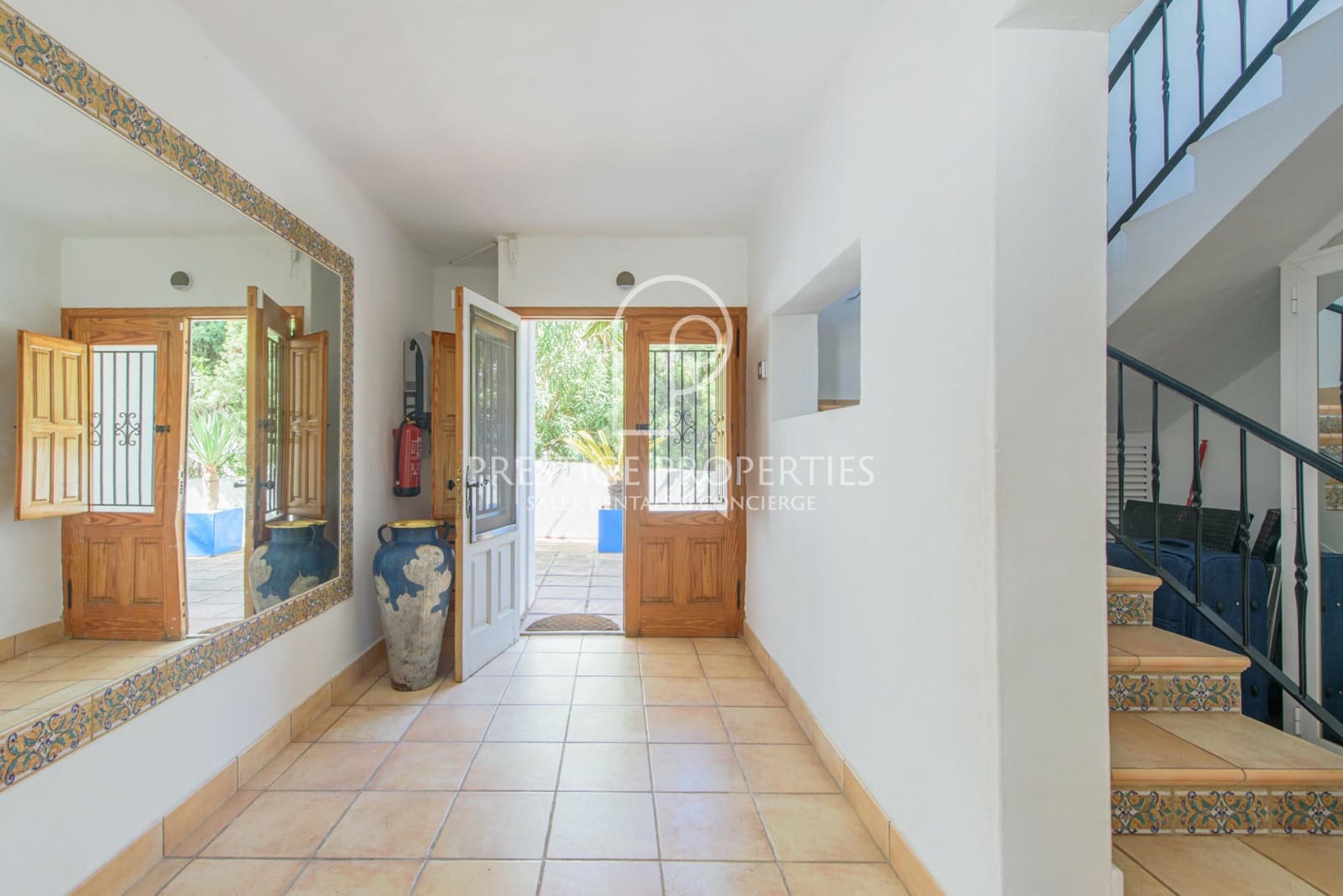 3 bedroom Villa for sale in Santa Eulalia / Santa Eularia with pool garage - € 2,600,000 (Ref: 9877768)