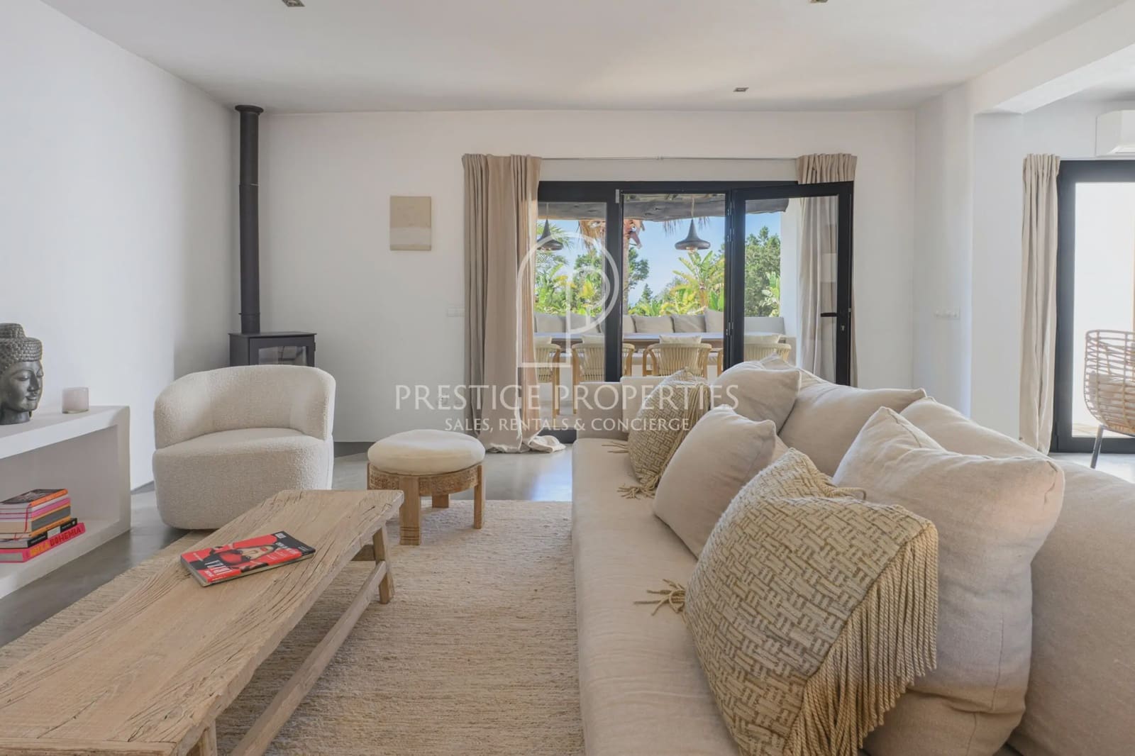 4 bedroom Villa for sale in Sant Antoni de Portmany with pool garage - € 3,200,000 (Ref: 9883872)