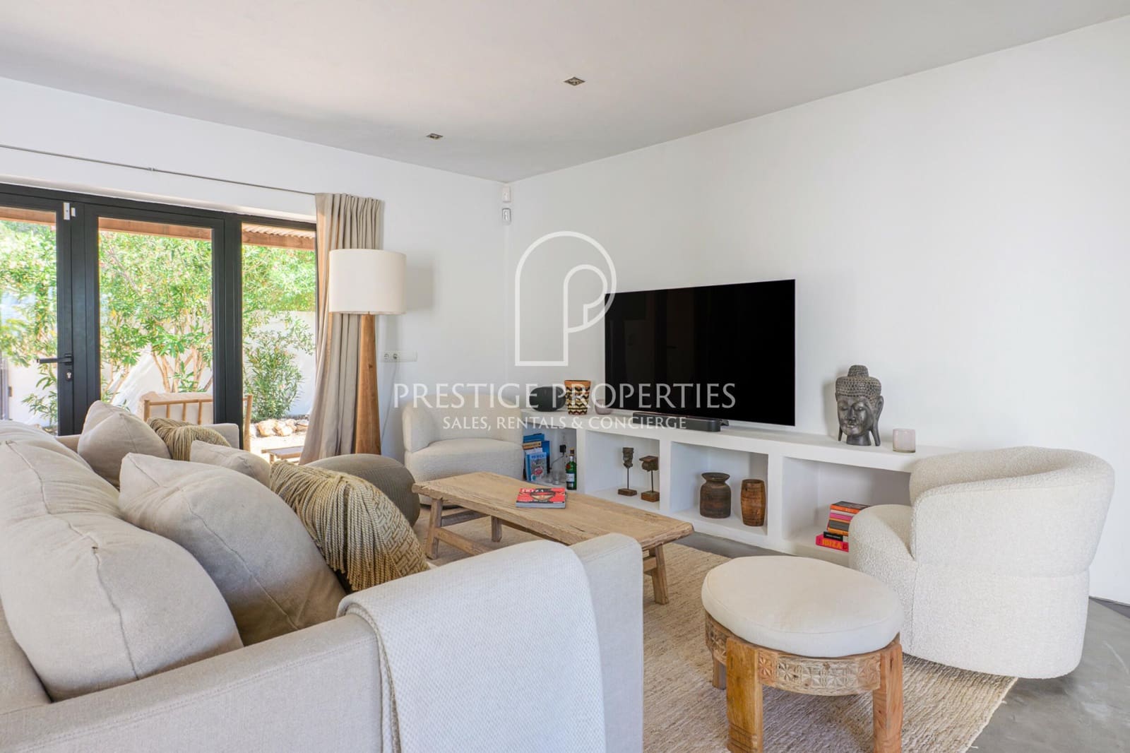 4 bedroom Villa for sale in Sant Antoni de Portmany with pool garage - € 3,200,000 (Ref: 9883872)