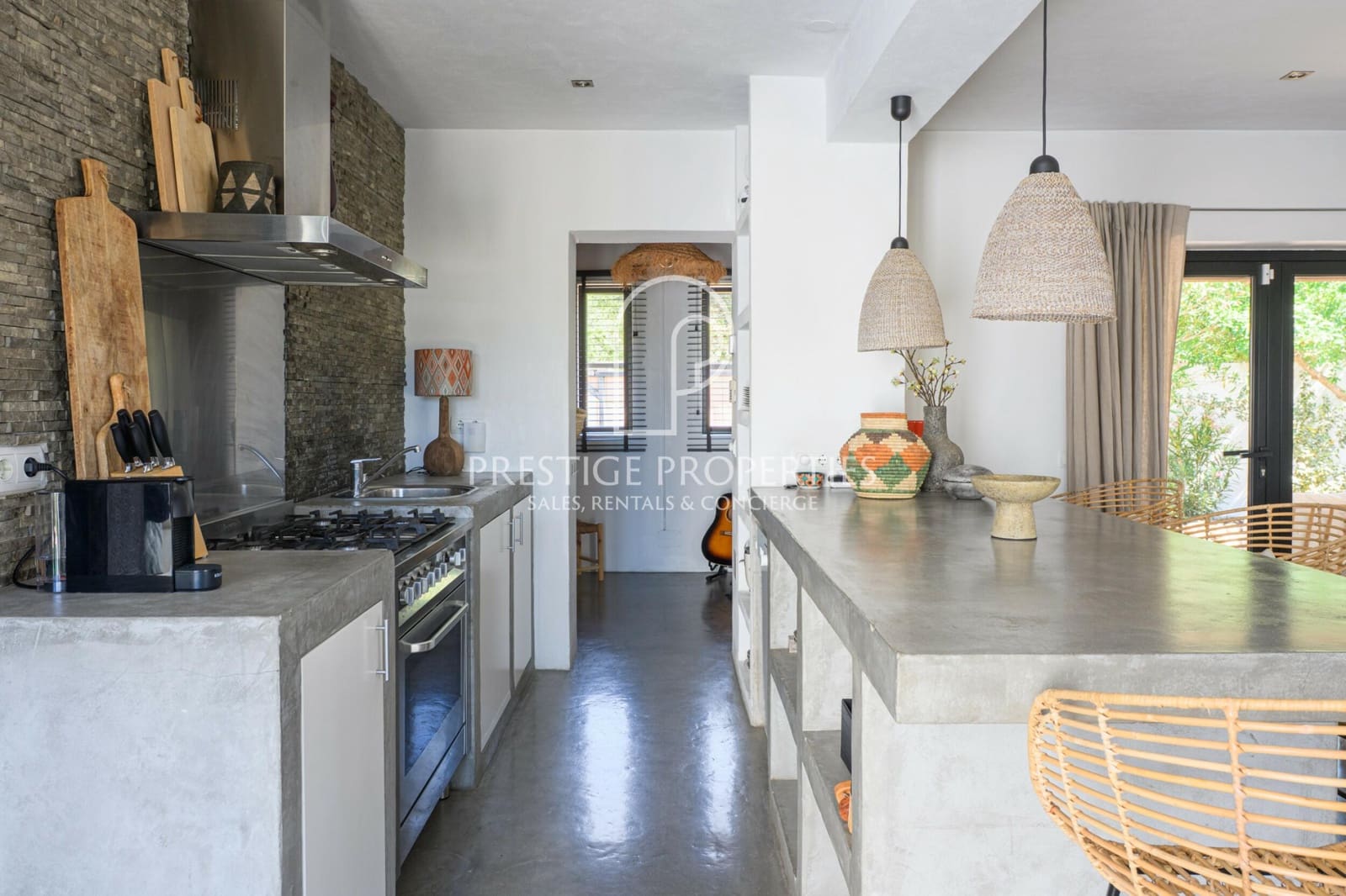 4 bedroom Villa for sale in Sant Antoni de Portmany with pool garage - € 3,200,000 (Ref: 9883872)