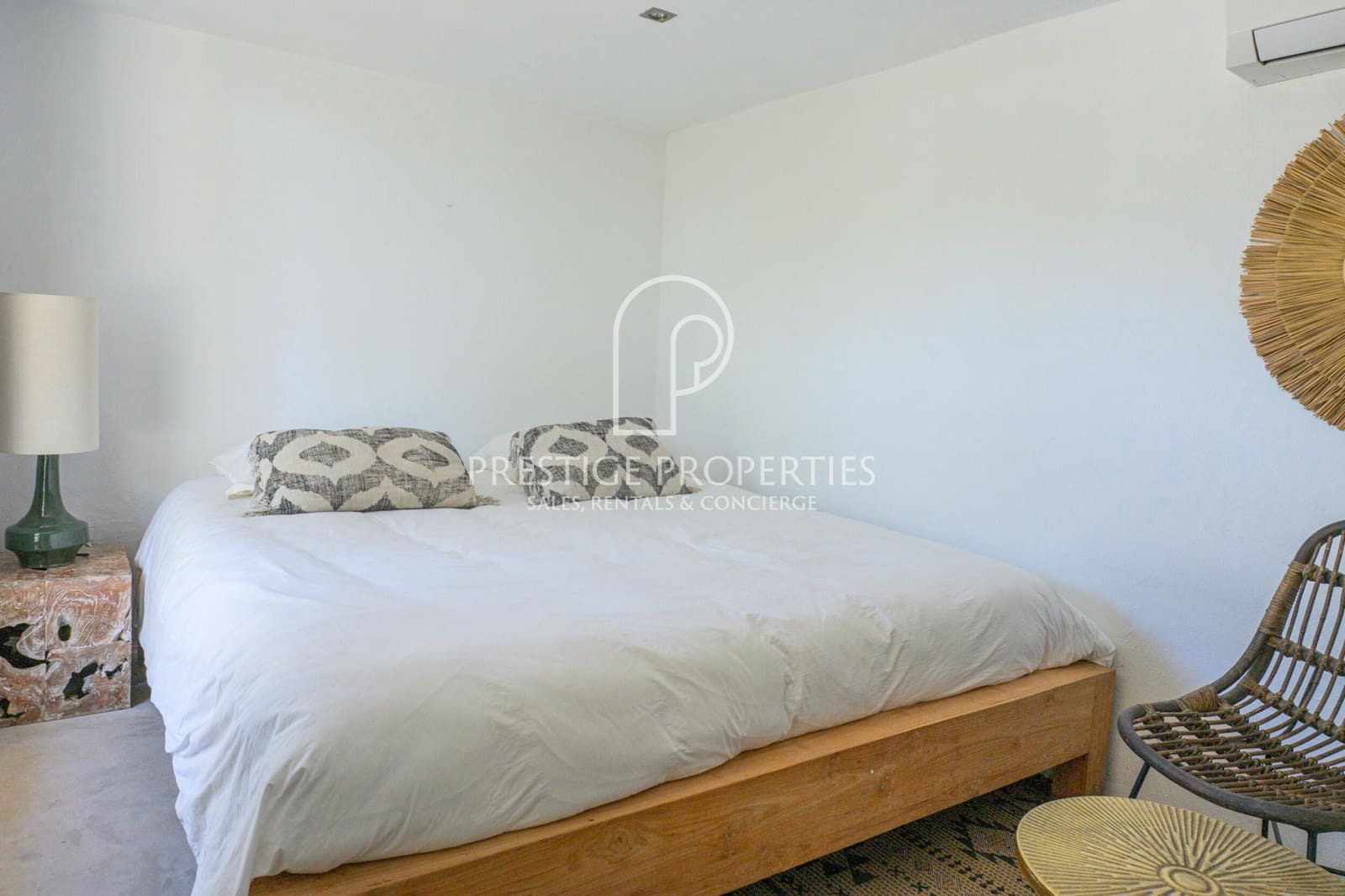 4 bedroom Villa for sale in Sant Antoni de Portmany with pool garage - € 3,200,000 (Ref: 9883872)
