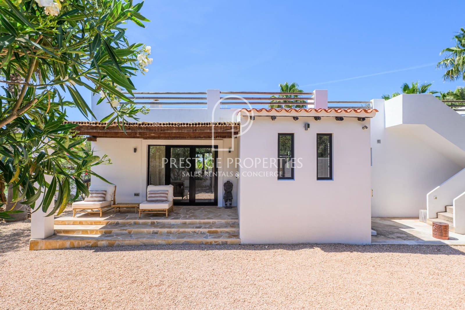 4 bedroom Villa for sale in Sant Antoni de Portmany with pool garage - € 3,200,000 (Ref: 9883872)