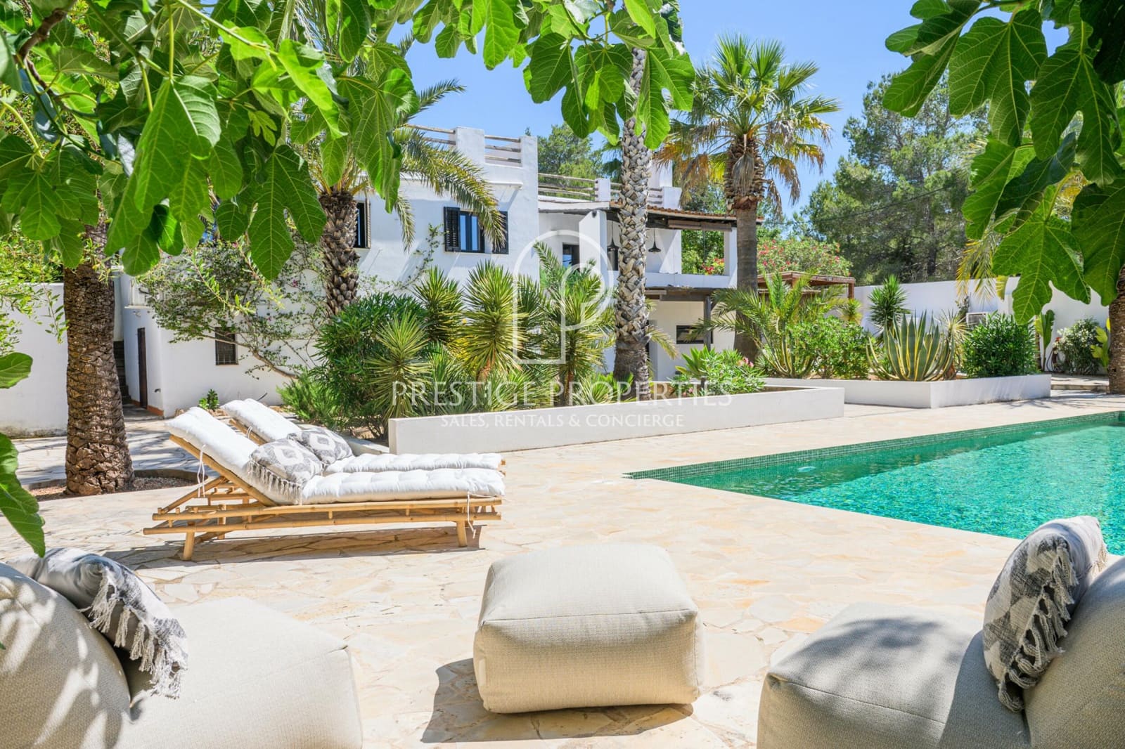 4 bedroom Villa for sale in Sant Antoni de Portmany with pool garage - € 3,200,000 (Ref: 9883872)