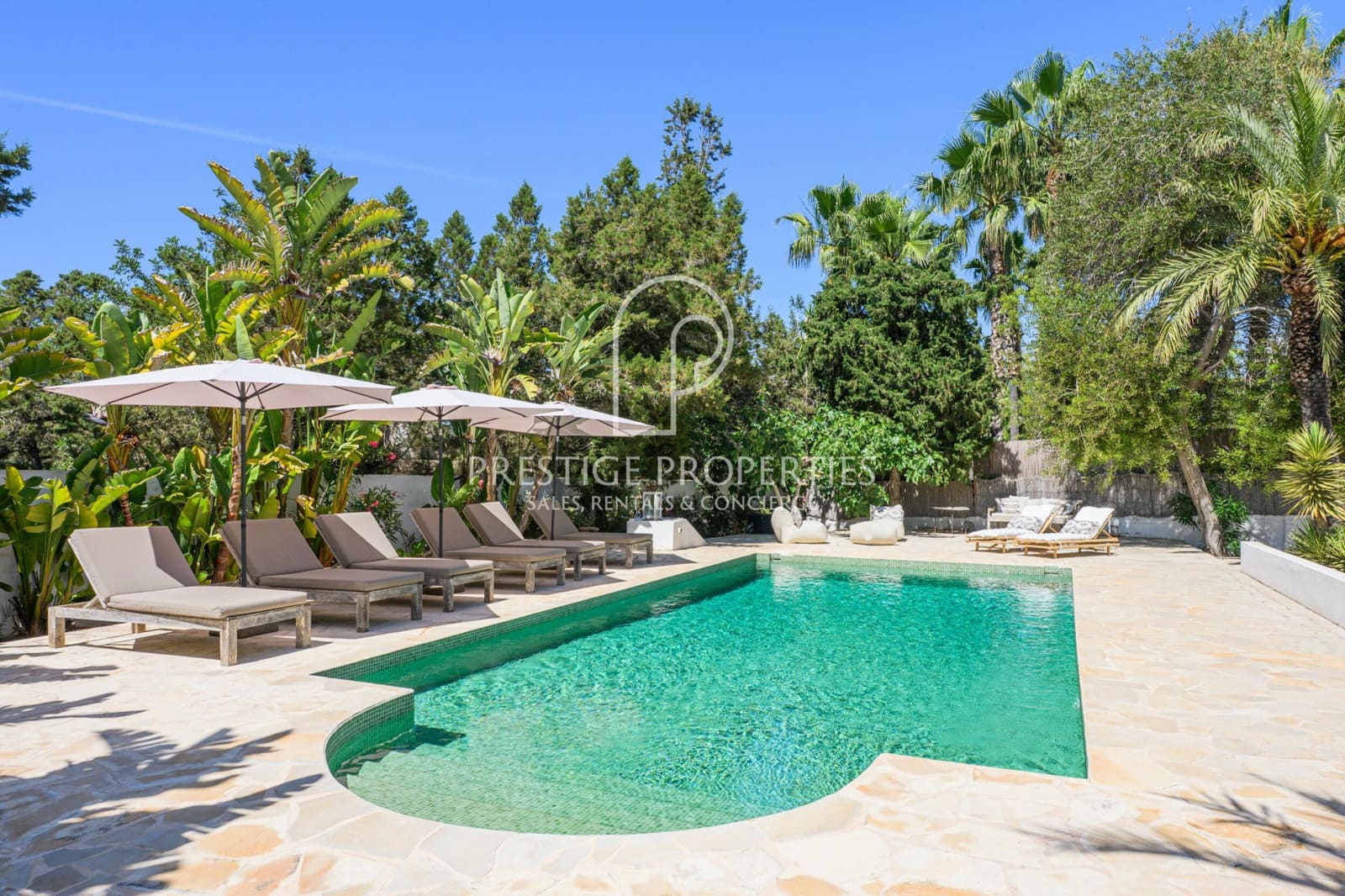 4 bedroom Villa for sale in Sant Antoni de Portmany with pool garage - € 3,200,000 (Ref: 9883872)