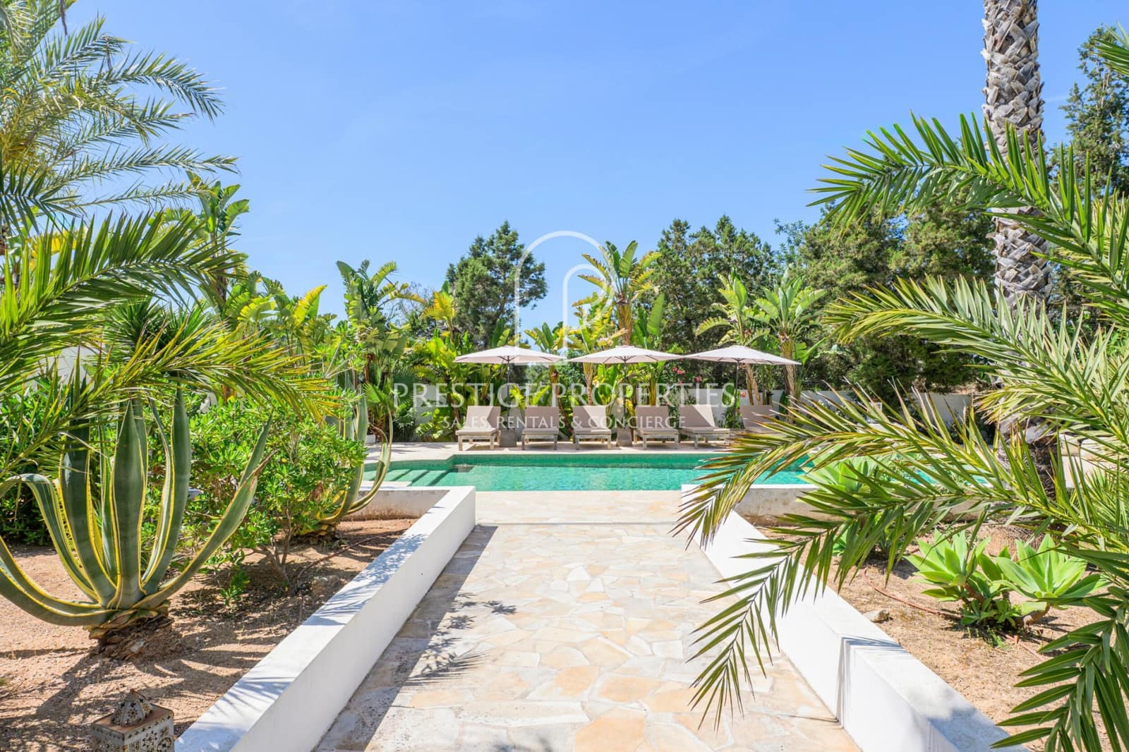 4 bedroom Villa for sale in Sant Antoni de Portmany with pool garage - € 3,200,000 (Ref: 9883872)