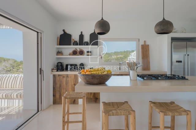 4 slaapkamer Villa te koop in Sant Joan de Labritja met garage - € 6.900.000 (Ref: 9921582)
