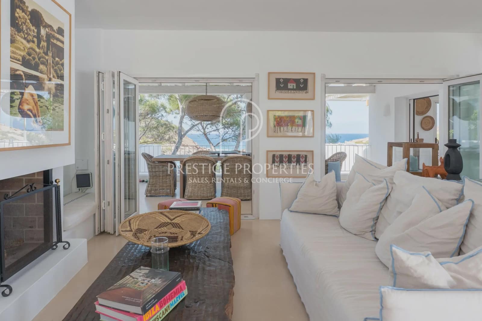 4 slaapkamer Villa te koop in Sant Joan de Labritja met garage - € 6.900.000 (Ref: 9921582)