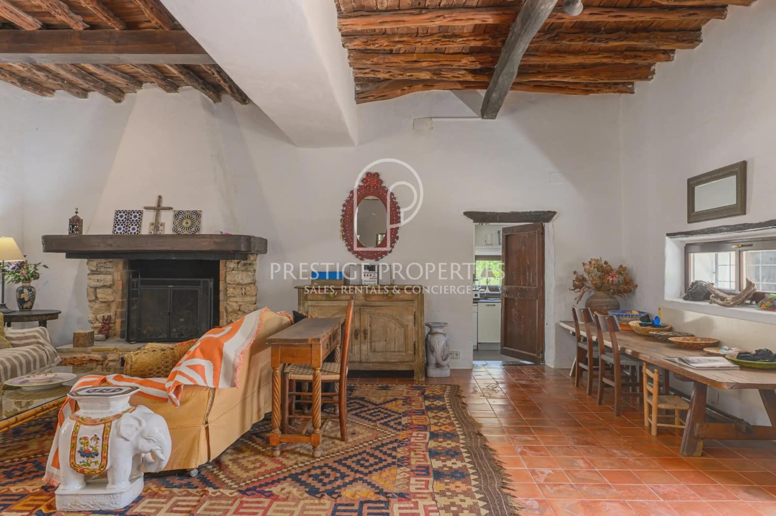5 soveværelse Finca/Landehus til salg i Santa Eulalia / Santa Eularia med swimmingpool garage - € 3.700.000 (Ref: 9926606)