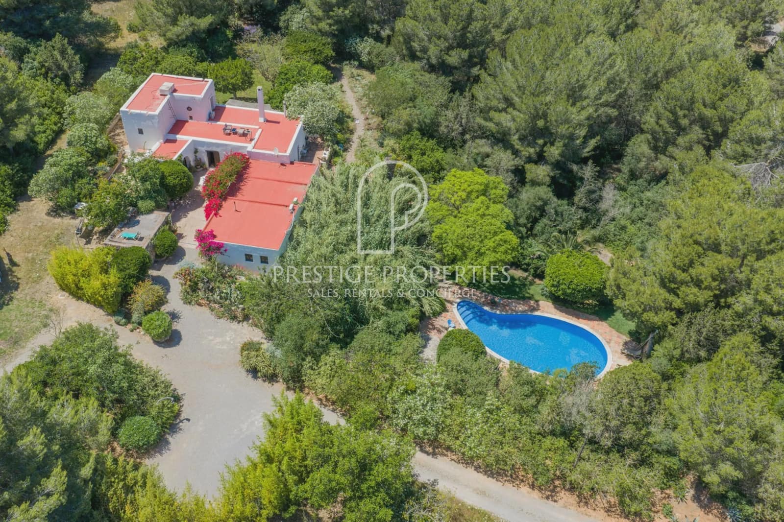 5 soveværelse Finca/Landehus til salg i Santa Eulalia / Santa Eularia med swimmingpool garage - € 3.700.000 (Ref: 9926606)