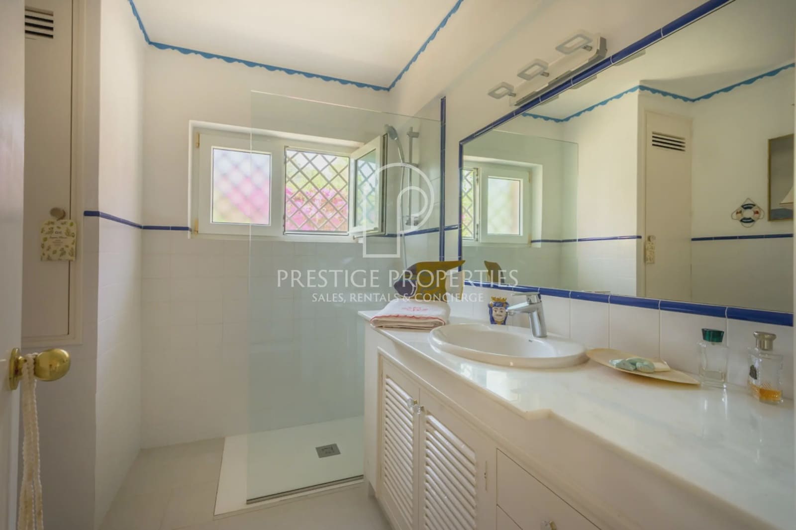 2 bedroom Terraced Villa for sale in Santa Eulalia / Santa Eularia with pool garage - € 1,400,000 (Ref: 9928628)