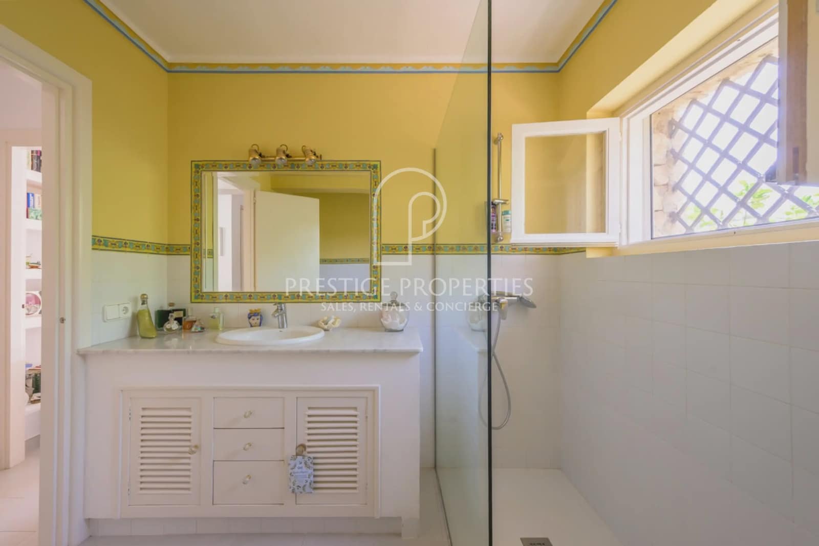2 bedroom Terraced Villa for sale in Santa Eulalia / Santa Eularia with pool garage - € 1,400,000 (Ref: 9928628)