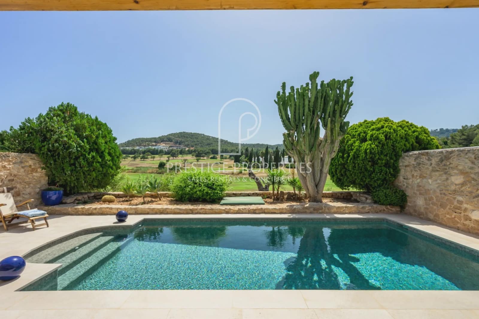 2 bedroom Terraced Villa for sale in Santa Eulalia / Santa Eularia with pool garage - € 1,400,000 (Ref: 9928628)
