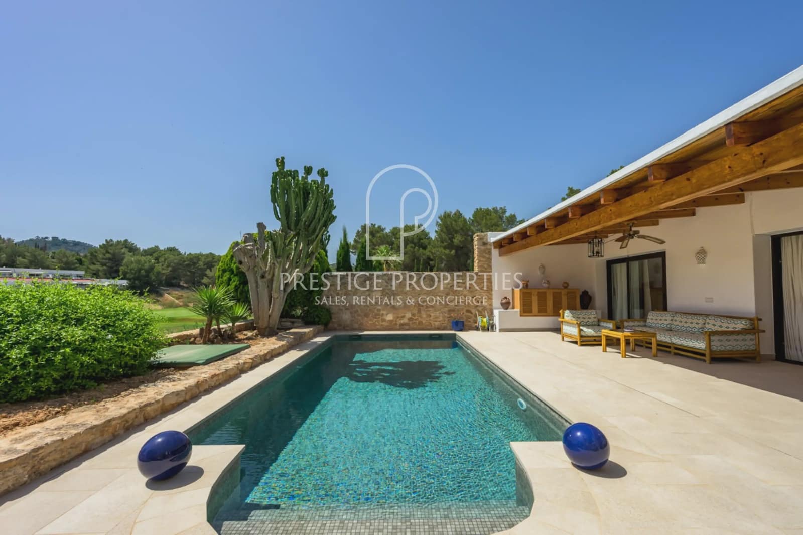 2 bedroom Terraced Villa for sale in Santa Eulalia / Santa Eularia with pool garage - € 1,400,000 (Ref: 9928628)