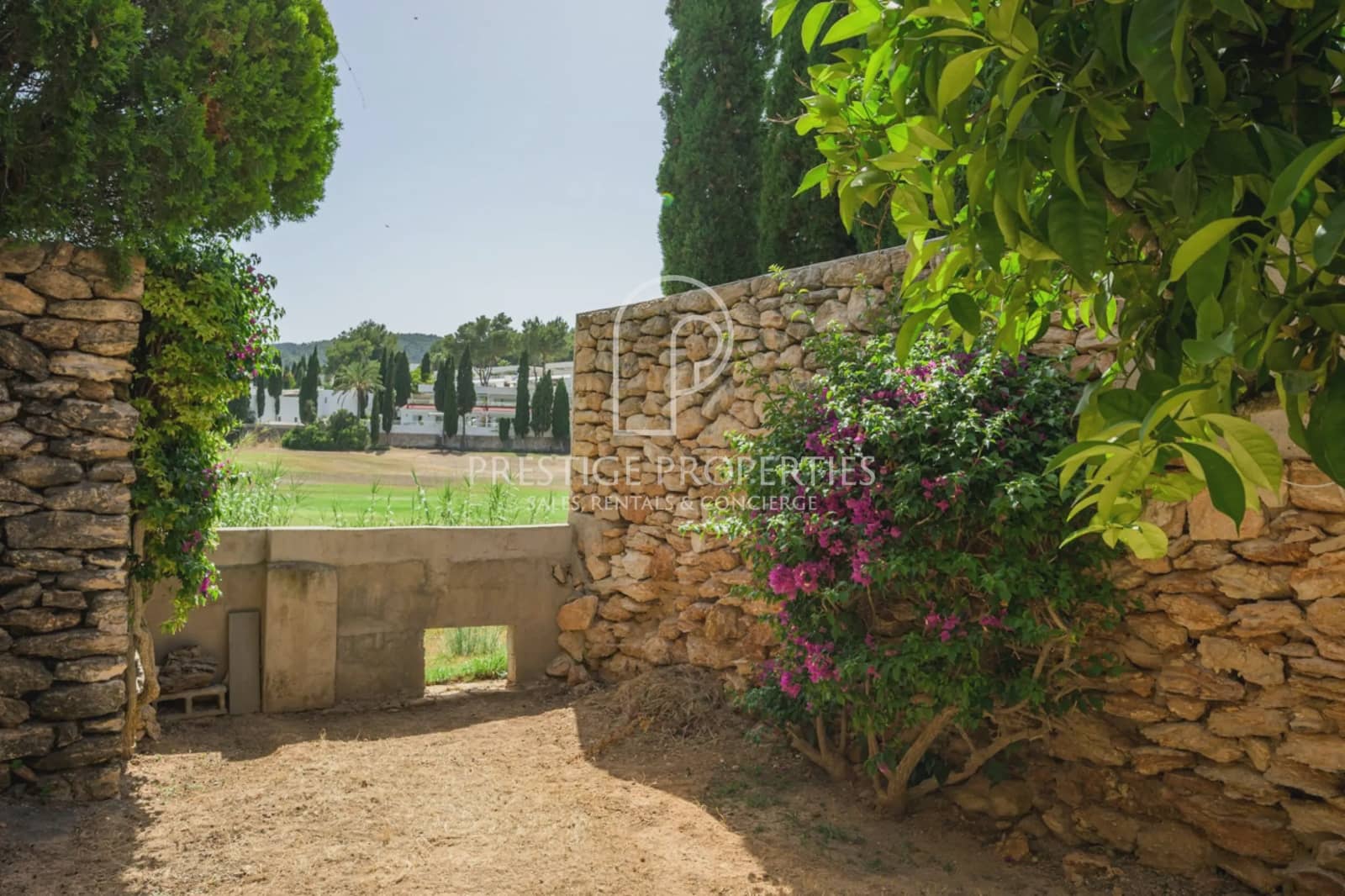 2 bedroom Terraced Villa for sale in Santa Eulalia / Santa Eularia with pool garage - € 1,400,000 (Ref: 9928628)