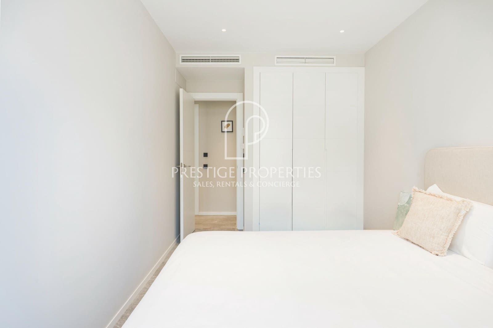 3 bedroom Apartment for sale in Santa Eulalia / Santa Eularia with pool garage - € 1,400,000 (Ref: 9953620)