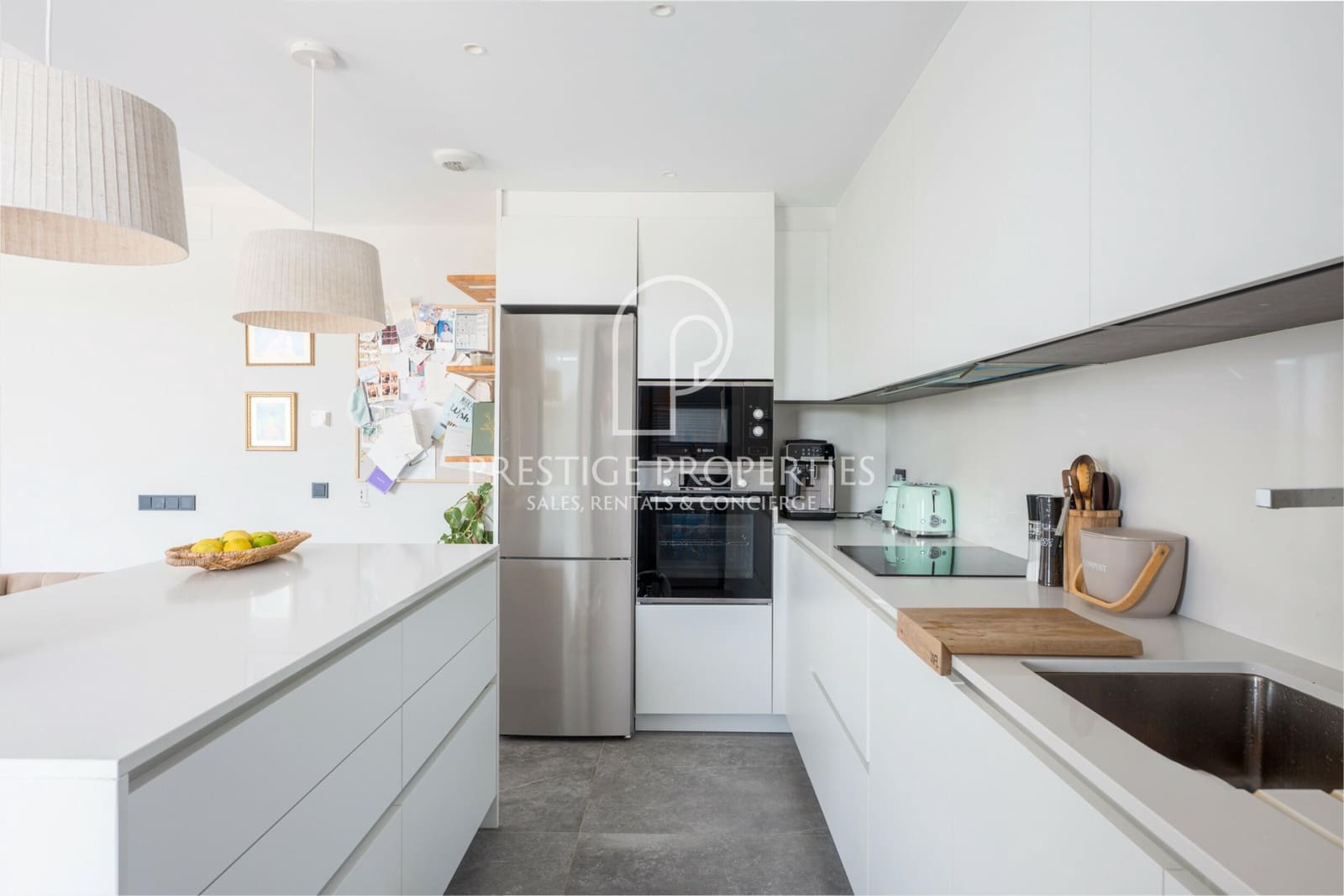 3 bedroom Apartment for sale in Santa Eulalia / Santa Eularia with pool garage - € 1,400,000 (Ref: 9953620)