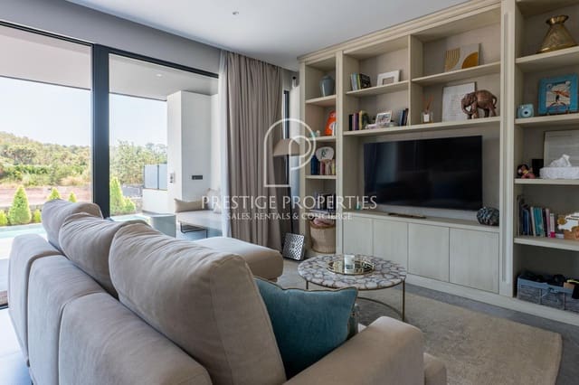 3 sypialnia Apartament na sprzedaż w Santa Eulalia / Santa Eularia z basenem garażem - 1 400 000 € (Ref: 9953620)