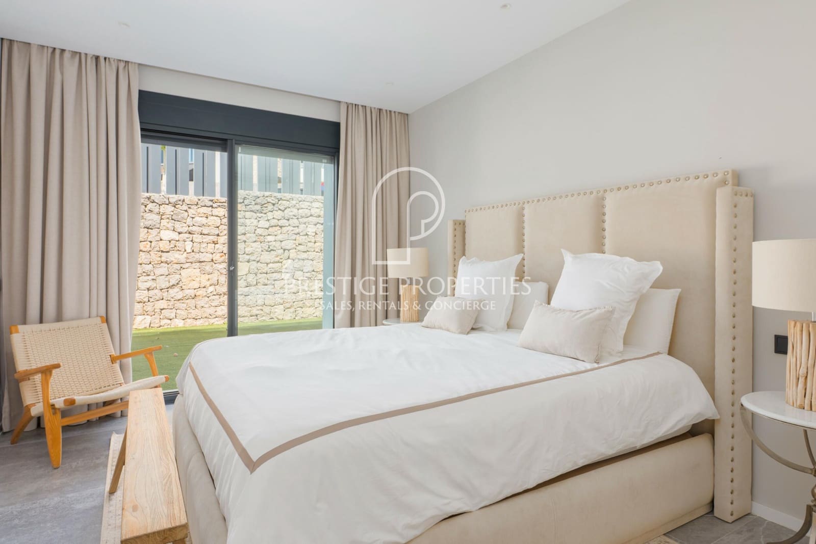 3 bedroom Apartment for sale in Santa Eulalia / Santa Eularia with pool garage - € 1,400,000 (Ref: 9953620)