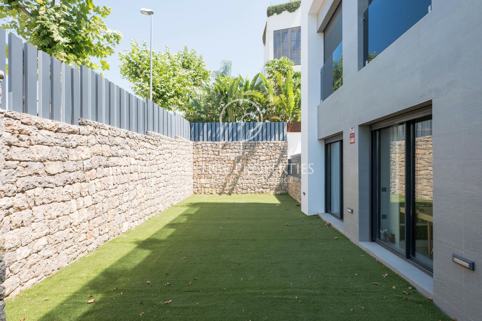 3 bedroom Apartment for sale in Santa Eulalia / Santa Eularia with pool garage - € 1,400,000 (Ref: 9953620)
