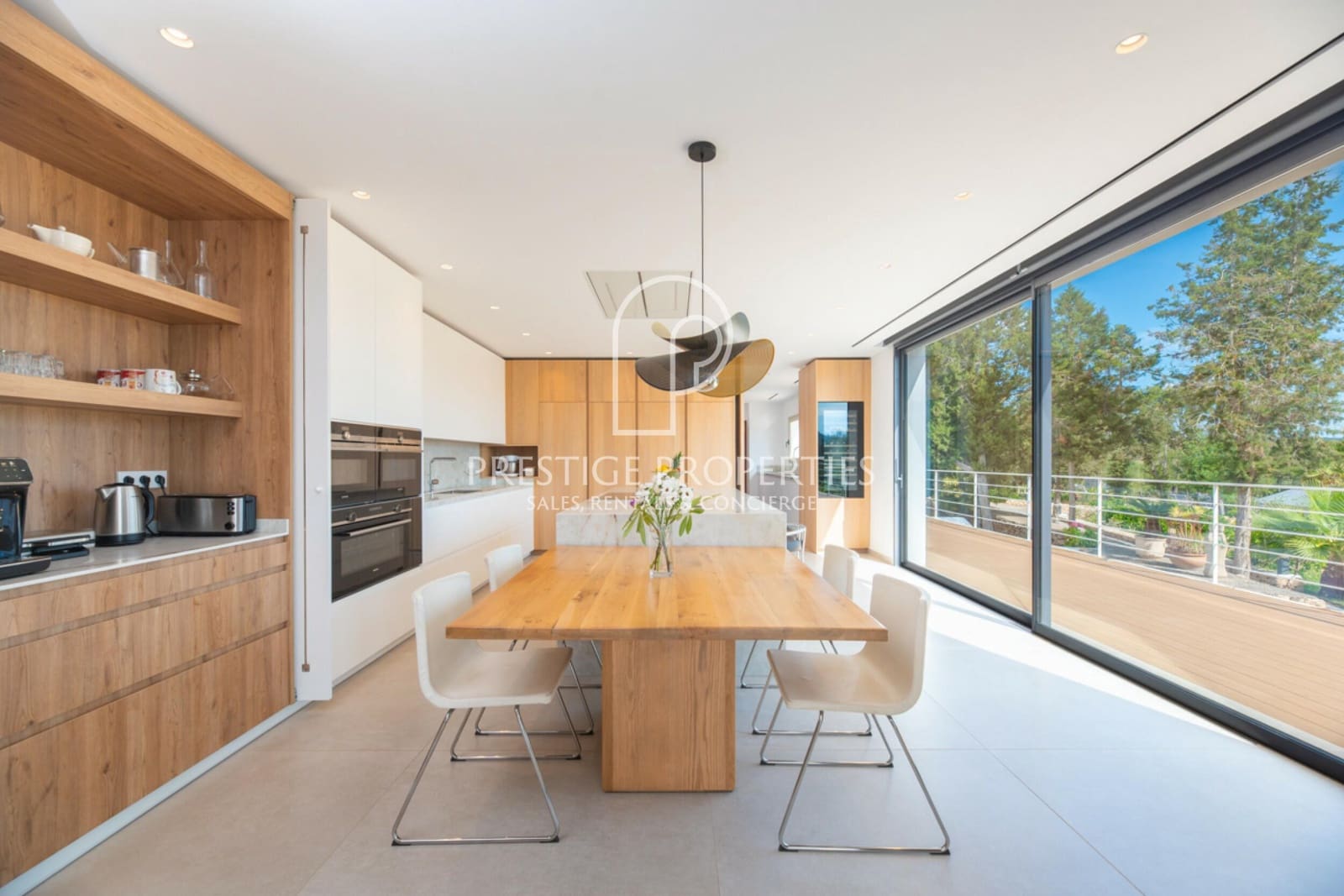 Chalet de 9 habitaciones en Santa Eulalia / Santa Eularia en venta con piscina garaje - 7.500.000 € (Ref: 9956687)