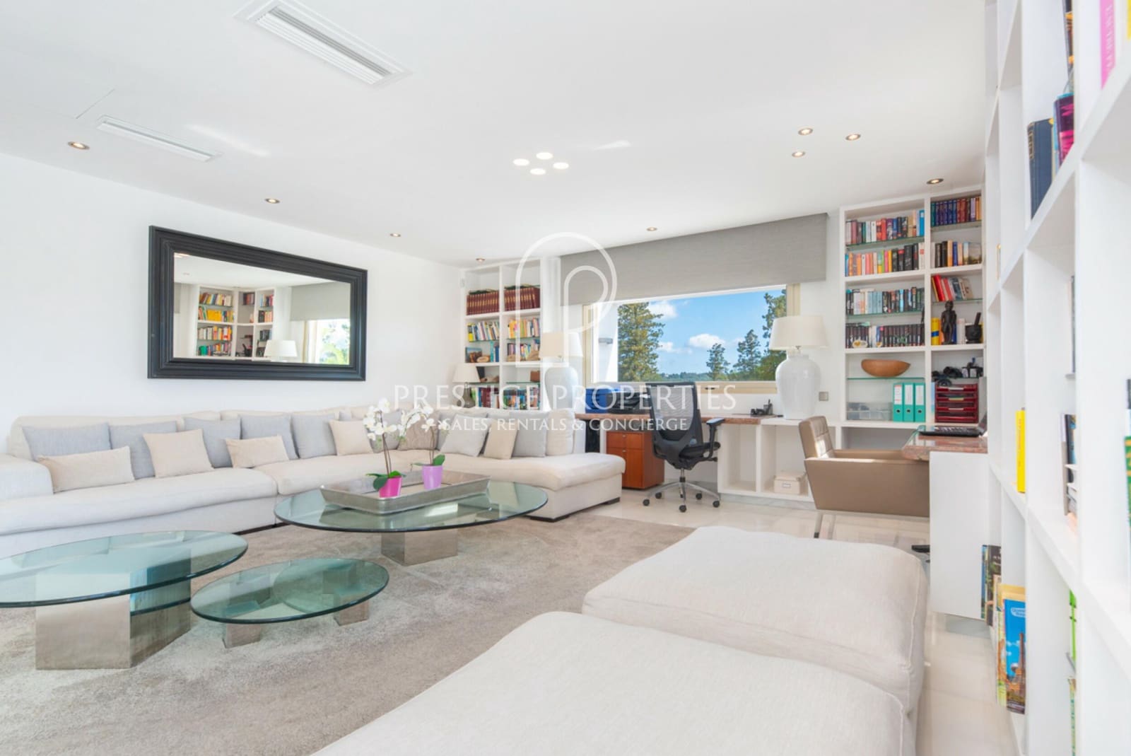 Chalet de 9 habitaciones en Santa Eulalia / Santa Eularia en venta con piscina garaje - 7.500.000 € (Ref: 9956687)