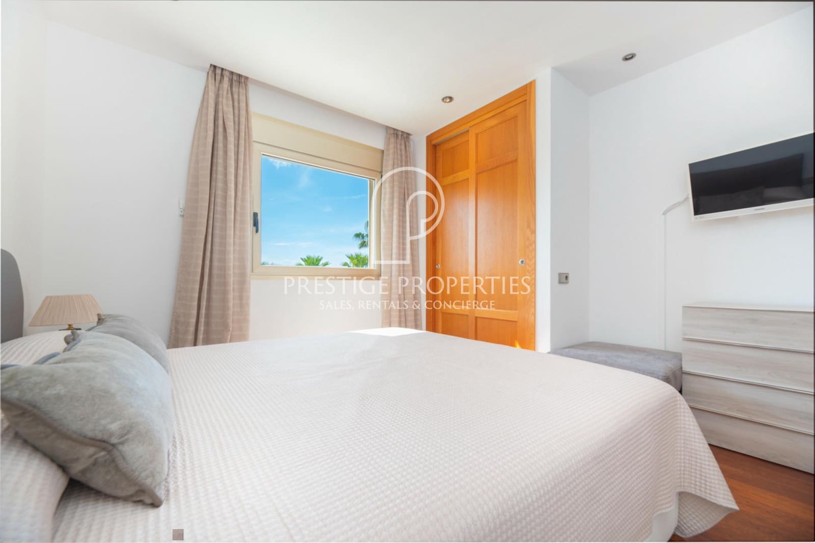Chalet de 9 habitaciones en Santa Eulalia / Santa Eularia en venta con piscina garaje - 7.500.000 € (Ref: 9956687)