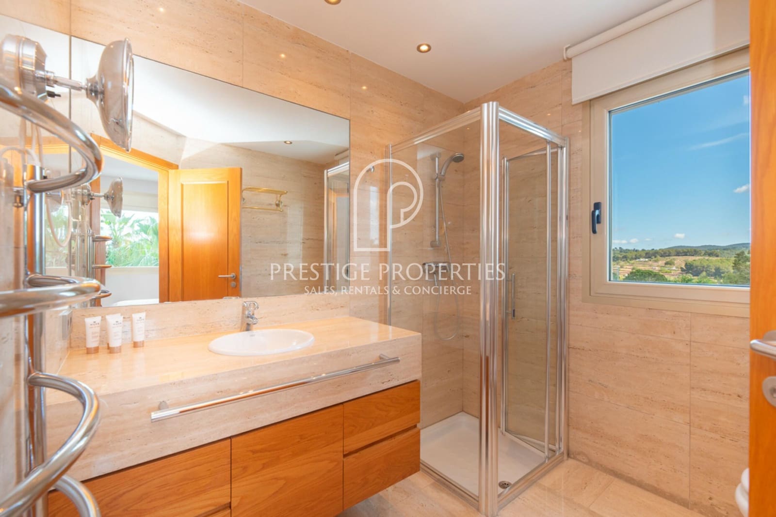 Chalet de 9 habitaciones en Santa Eulalia / Santa Eularia en venta con piscina garaje - 7.500.000 € (Ref: 9956687)