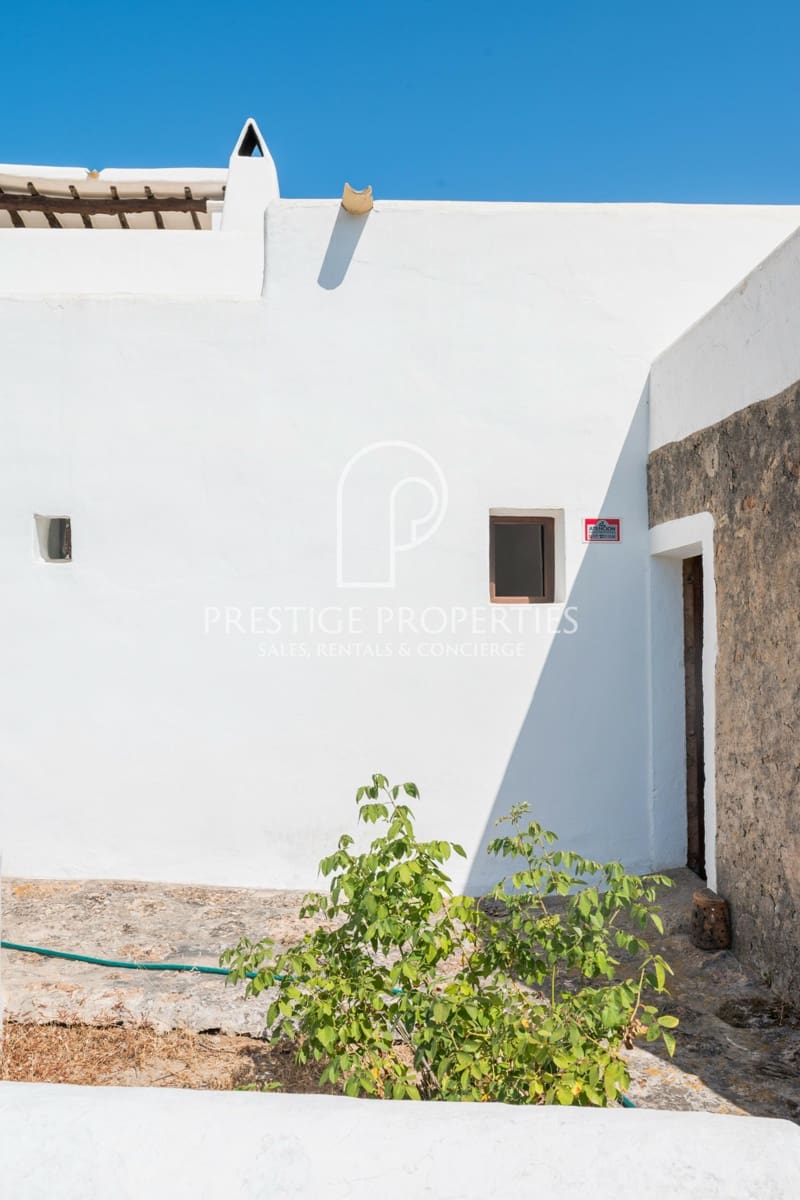 5 bedroom Finca/Country House for sale in Santa Eulalia / Santa Eularia with garage - € 3,500,000 (Ref: 9961837)