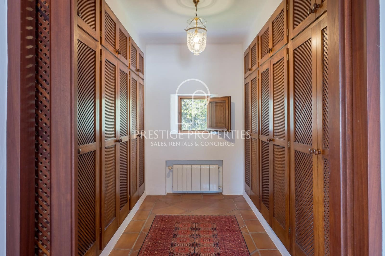 5 bedroom Finca/Country House for sale in Santa Eulalia / Santa Eularia with garage - € 3,500,000 (Ref: 9961837)