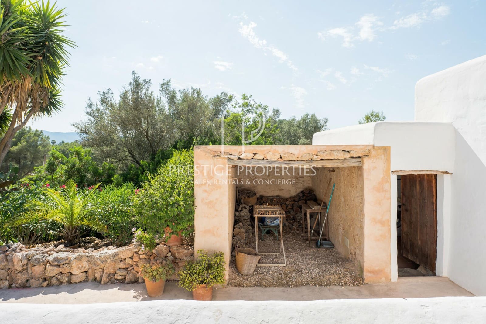 5 bedroom Finca/Country House for sale in Santa Eulalia / Santa Eularia with garage - € 3,500,000 (Ref: 9961837)