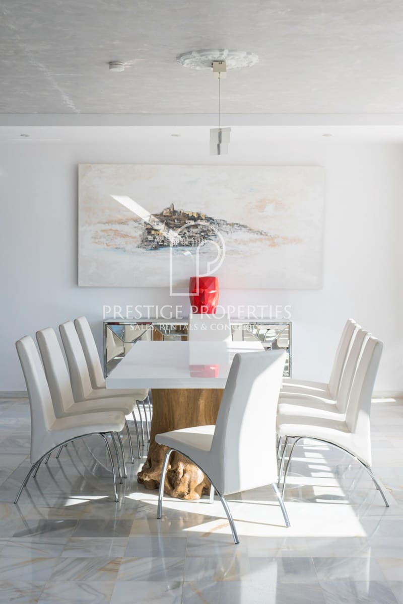 12 makuuhuone Huvila myytävänä paikassa Santa Eulalia / Santa Eularia mukana uima-altaan 
autotalli - 13 500 000 € (Ref: 9986228)