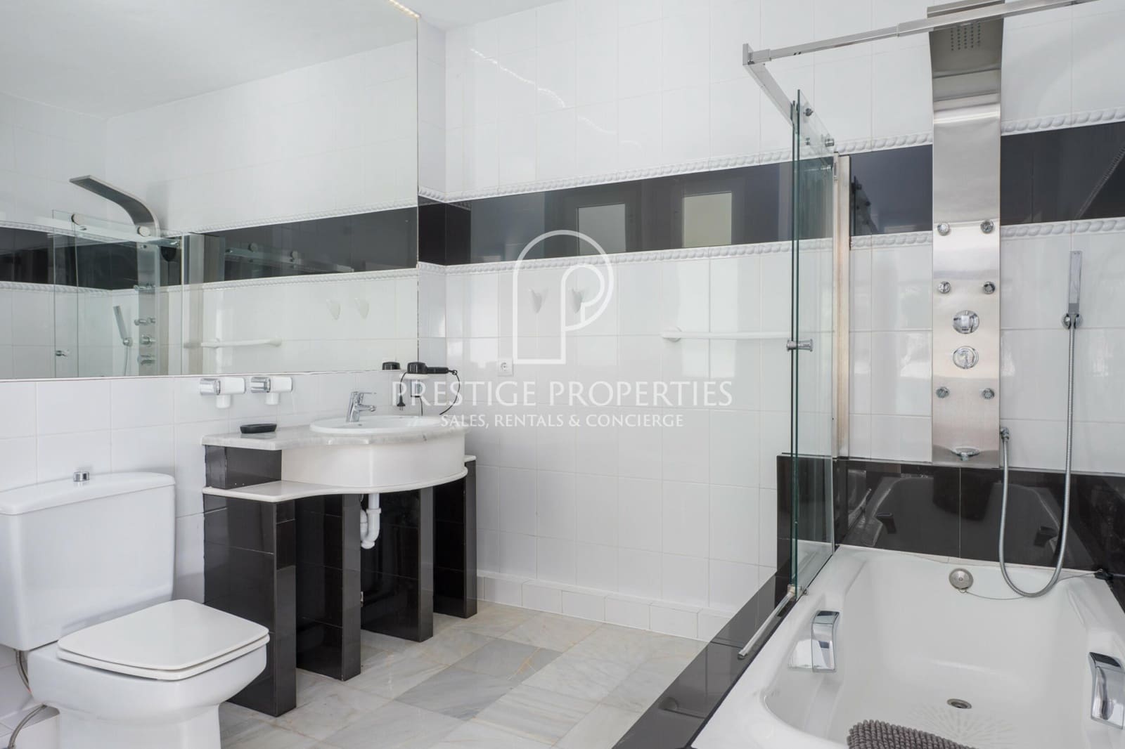12 makuuhuone Huvila myytävänä paikassa Santa Eulalia / Santa Eularia mukana uima-altaan 
autotalli - 13 500 000 € (Ref: 9986228)