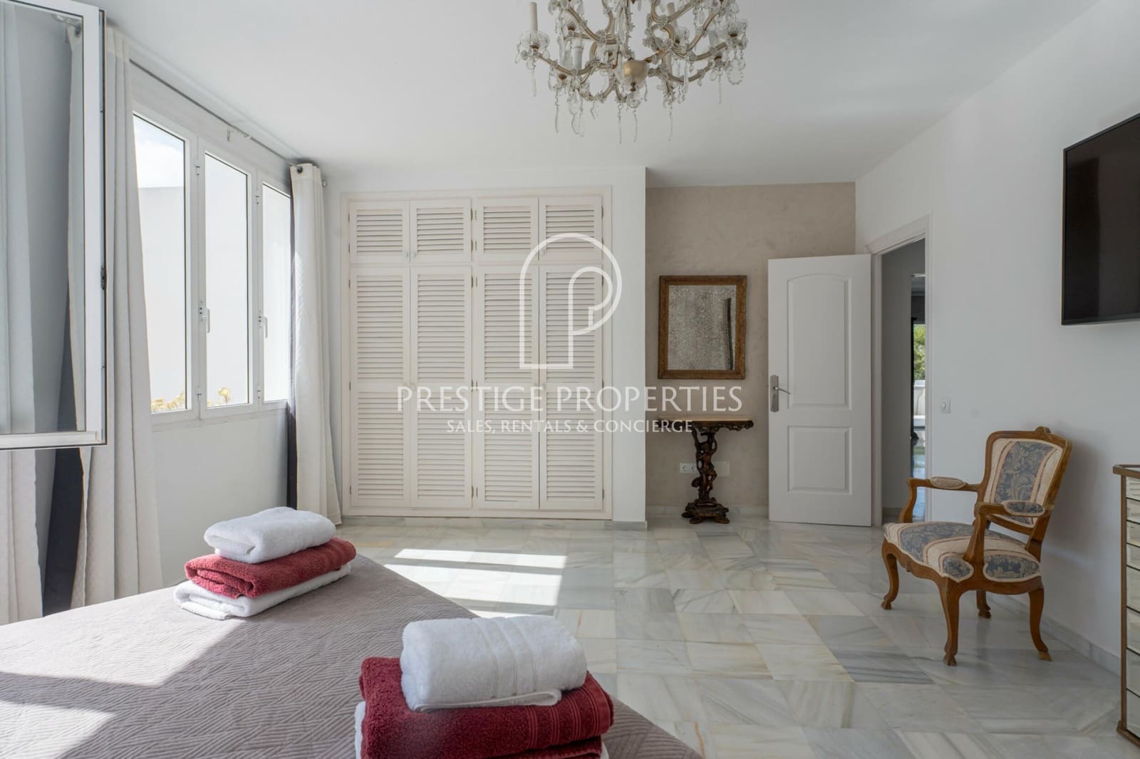 12 makuuhuone Huvila myytävänä paikassa Santa Eulalia / Santa Eularia mukana uima-altaan 
autotalli - 13 500 000 € (Ref: 9986228)