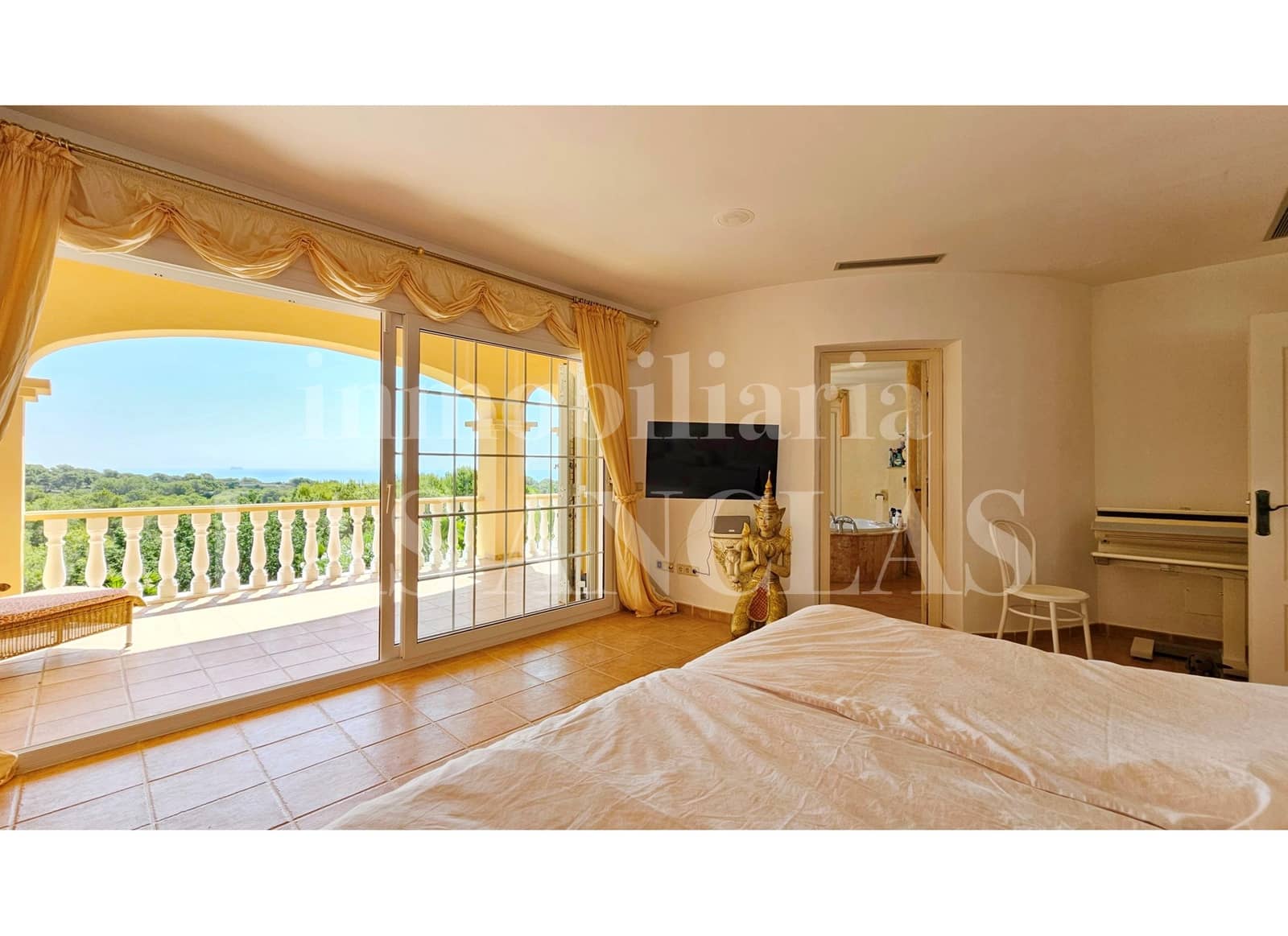 3 camera da letto Villa in vendita in Talamanca con piscina garage - 4.300.000 € (Rif: 10009709)