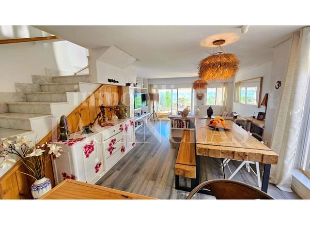 2 sypialnia Dom szeregowy na sprzedaż w La Siesta, Santa Eulalia / Santa Eularia - 1 650 000 € (Ref: 10014896)