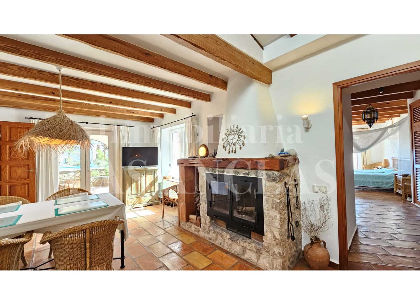 3 bedroom Villa for sale in Ibiza / Eivissa town with pool garage - € 1,850,000 (Ref: 10019495)