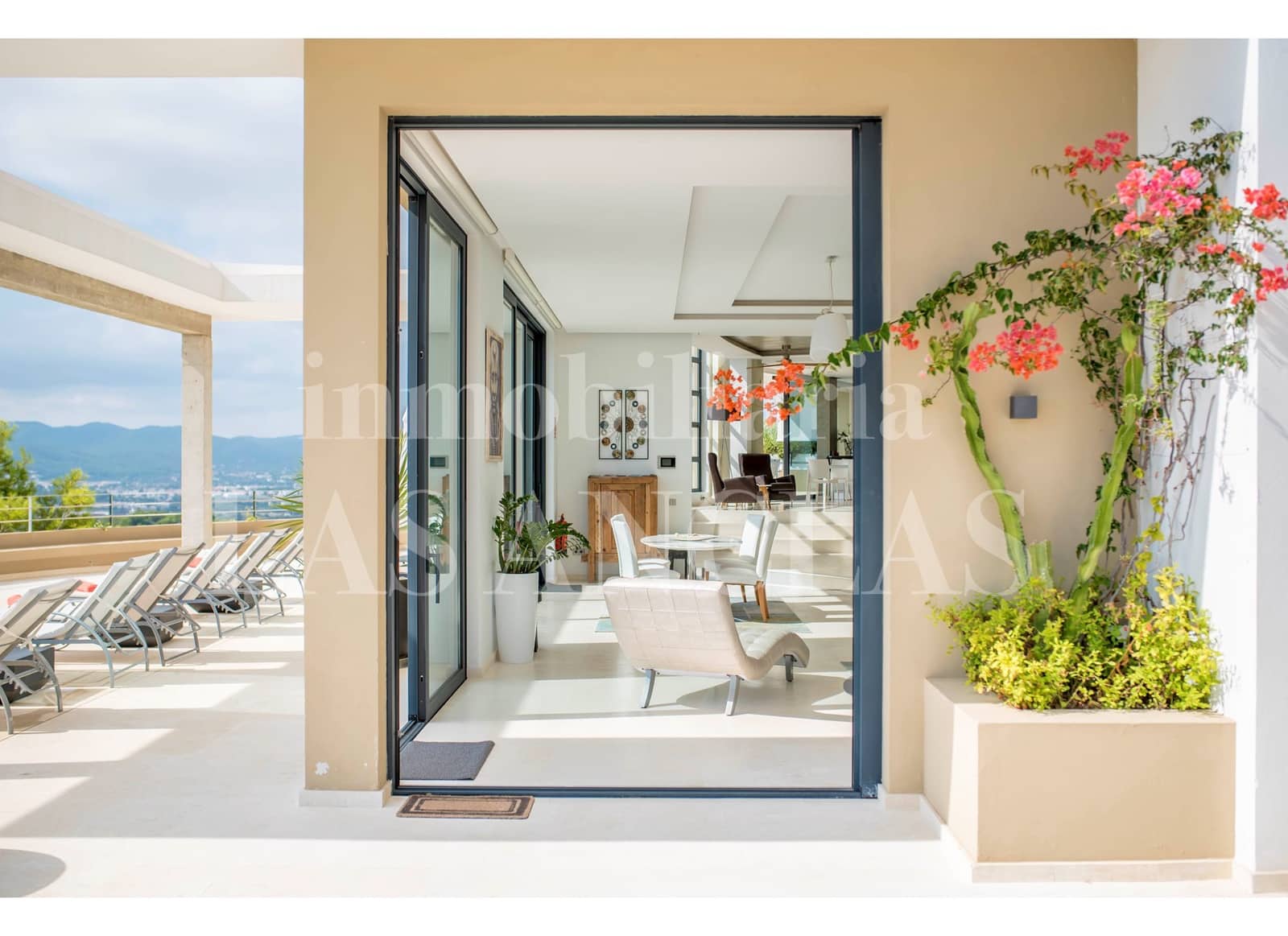 4 quarto Moradia para venda em Talamanca com piscina - 10 900 000 € (Ref: 10026149)