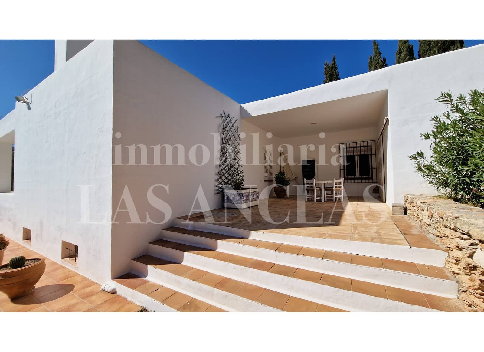 4 chambre Finca/Maison de Campagne à vendre à Santa Eulalia / Santa Eularia avec piscine garage - 3 200 000 € (Ref: 10035950)