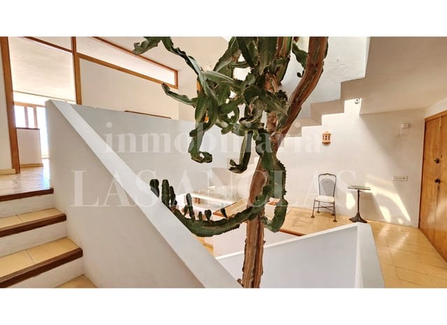 3 quarto Moradia em Banda para venda em Nuestra Señora de Jesus, Santa Eulalia / Santa Eularia com piscina - 2 200 000 € (Ref: 10054483)