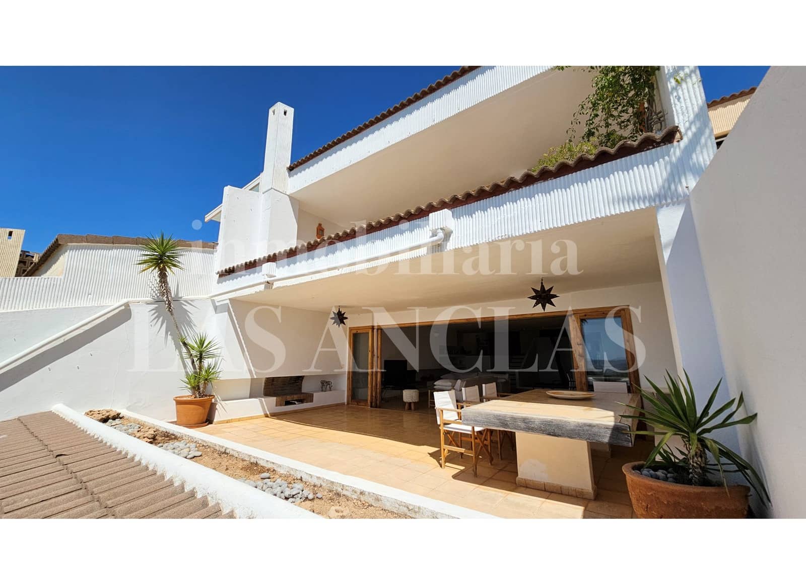 3 Zimmer Reihenhaus zu verkaufen in Nuestra Senora de Jesus mit Pool - 2.200.000 € (Ref: 10054483)