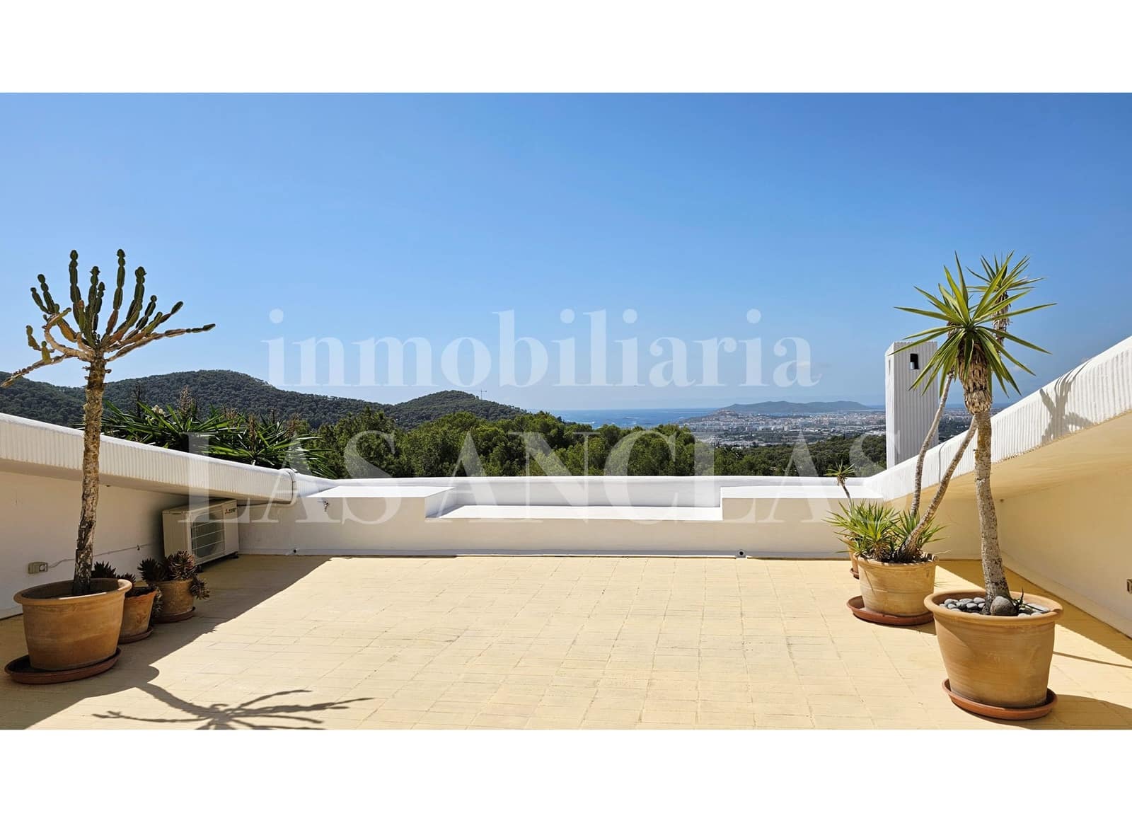 3 Zimmer Reihenhaus zu verkaufen in Nuestra Senora de Jesus mit Pool - 2.200.000 € (Ref: 10054483)