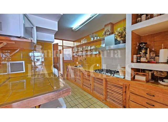 3 quarto Moradia em Banda para venda em Nuestra Señora de Jesus, Santa Eulalia / Santa Eularia com piscina - 2 200 000 € (Ref: 10054483)
