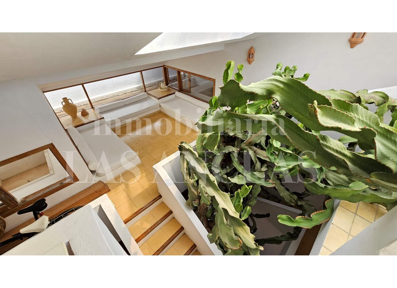 3 Zimmer Reihenhaus zu verkaufen in Nuestra Senora de Jesus mit Pool - 2.200.000 € (Ref: 10054483)