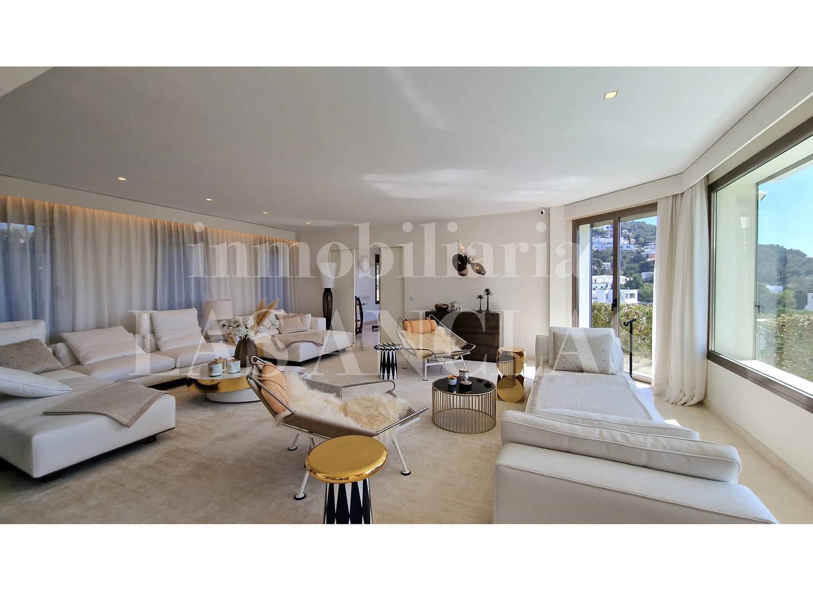 4 slaapkamer Villa te koop in Talamanca met zwembad garage - € 4.700.000 (Ref: 10073325)